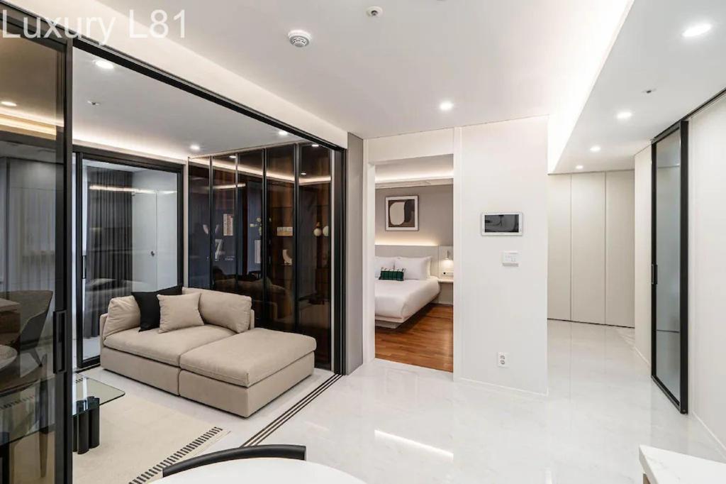 Angia Luxury Apartment Inside Landmark 81 Tower Ho Chi Minh City Bagian luar foto
