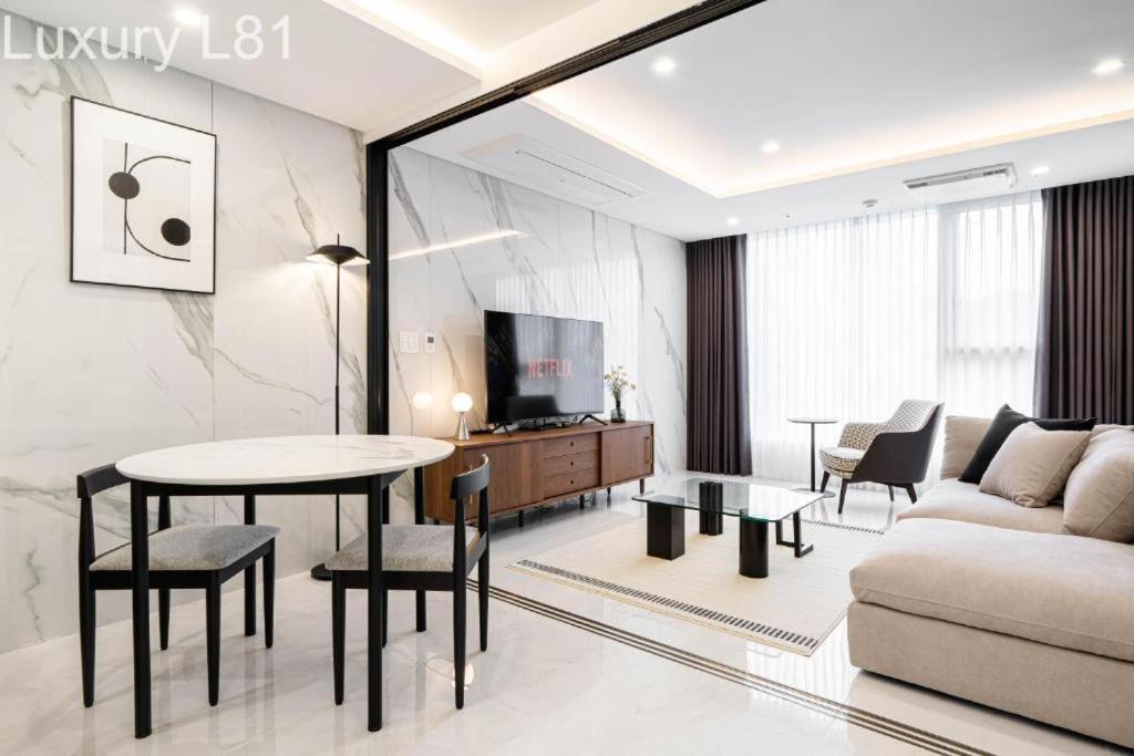 Angia Luxury Apartment Inside Landmark 81 Tower Ho Chi Minh City Bagian luar foto